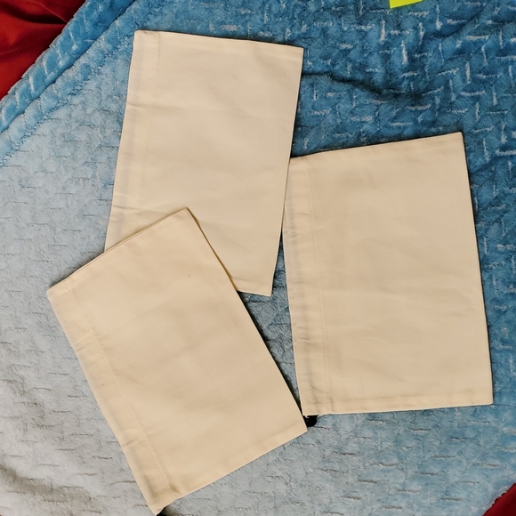 Authentic Fendi dust bag/cloth - Picture 2 of 2